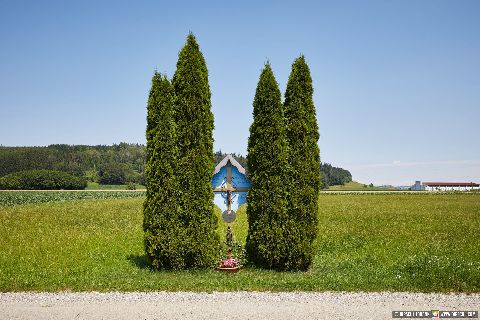 Gemeinde Aschau Landkreis Mühldorf Litzlkirchener Wegkreuz (Dirschl Johann) Deutschland MÜ